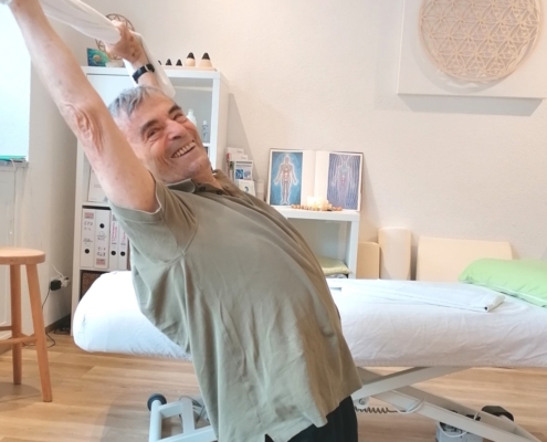 Schmerztherapie: "Bogen im Kniestand"